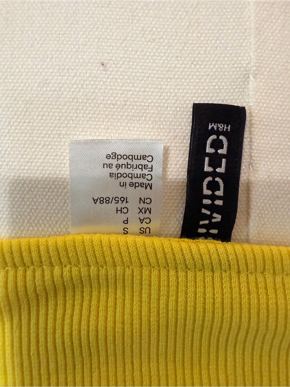 H&M Bright Yellow Ruffled-Shoulder Ribbed Crop Top - Picture 4 of 4